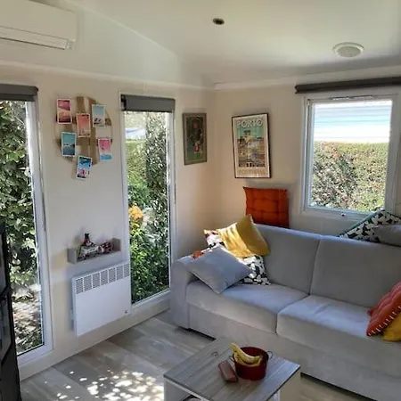 Nava Apartment